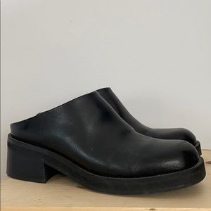 E8 by Miista Hilma Black Leather Mules